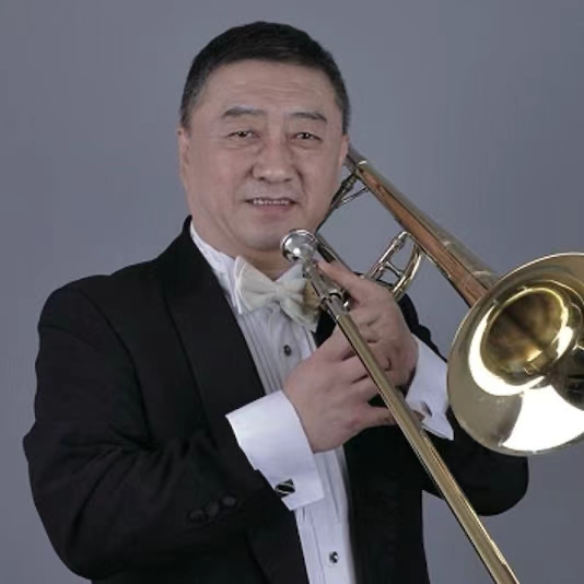 贾利慰头像